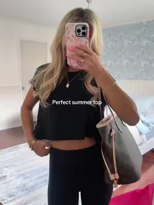 Need this in every color!! #summertops #workoutcoverup #walkootd #outfitinspo #affordabletops 