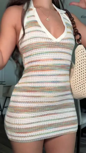 Wow this knit, stripped, body con mini dress for the beach is STUNNING HONEYYYY 🤌🏻🌊 It’s short fyi but cute!! The collar gives it such an elegant look 🤍 #knitdress #beachdress #bikinicoverup #beachwear #minidress 