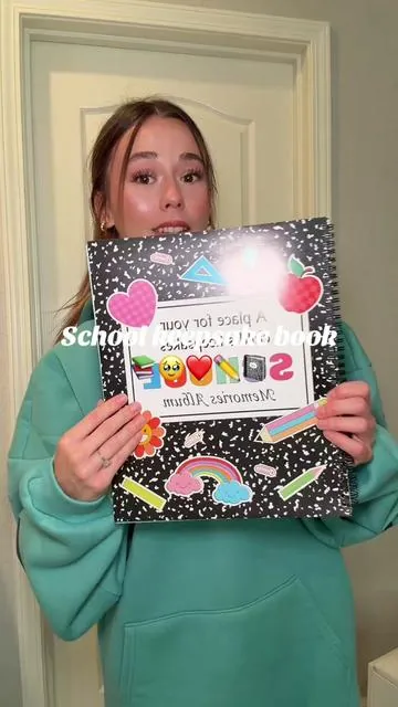 I started filling it out and I definitely recommend!!📓🥹🫶🏼 #schoolmemories #memories #keepsake #keepsakes #memorybook 
