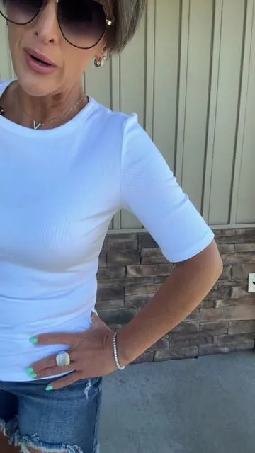 #ribbedtshirt #basictshirt #summeroutfit #anrabess @AnrabessFashion 