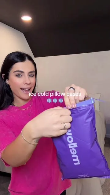 YES 🙌🏼❄️ They’re silky smooth, stay wrinkle-free (even after a full night of tossing and turning), and actually keep my pillow cool all night. Like, why didn’t I know about these sooner?! It’s funny how something as simple as a cooling pillow can make such a difference in how refreshed I feel in the morning. If you’re someone who’s always flipping your pillow to the “cool side,” these cooling pillow cases are about to be your new BFF. 😍 #HotSleeper #Pillowcases #CoolingPillow #CoolingPillowCases @Mellow Sleep 