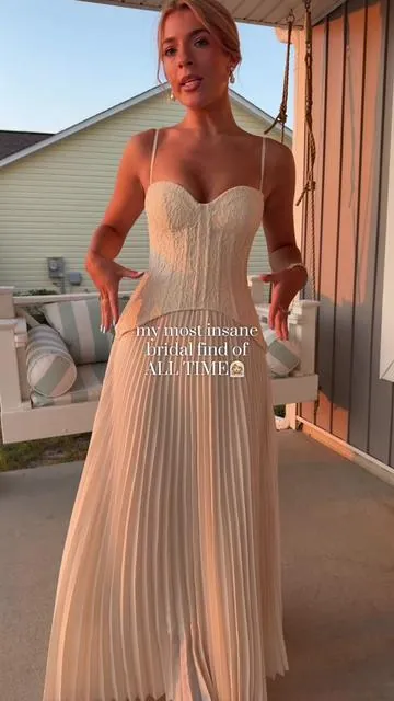 RESTOCKED IN ALL SIZESSS!! Run! It's been gone for weeks!!🤍 SO perfect for my brides and grads- it snatches you SO well too!👏🏻 wearing size S and I'm 5'9! #bridalfashion #rehearsaldinnerdress #bridedress #boujeeonabudget #affordablefashion @Fashion Nova 