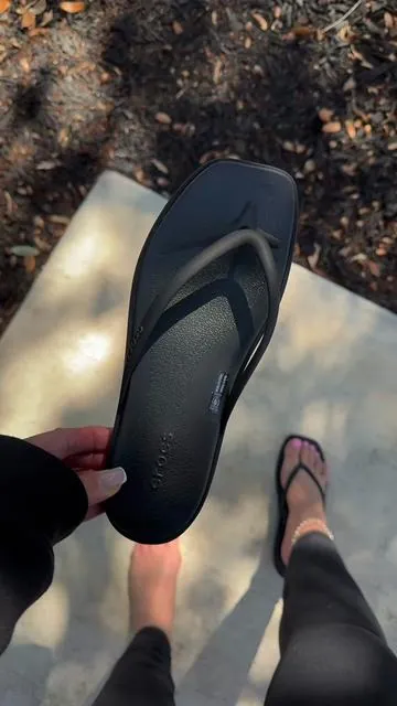 #crocs #sandals #tiktokshopcreatorpicks 