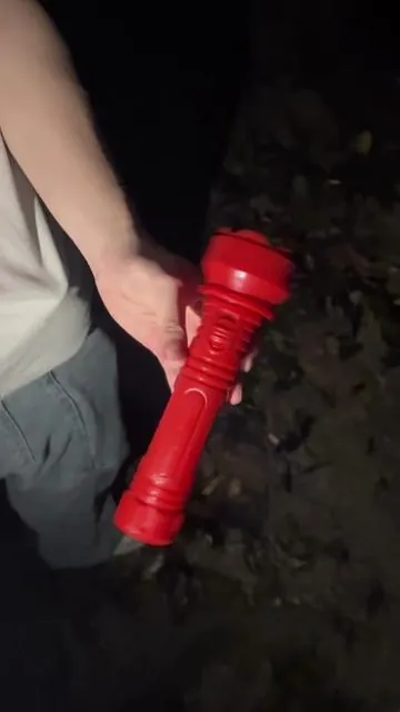 Seriously, the strength of this tactical flashlight is unreal! ⚡🔦😲 #Tiktokshopstockup  #Tiktokshopmothersday #techvibes #fyp #safetylights   