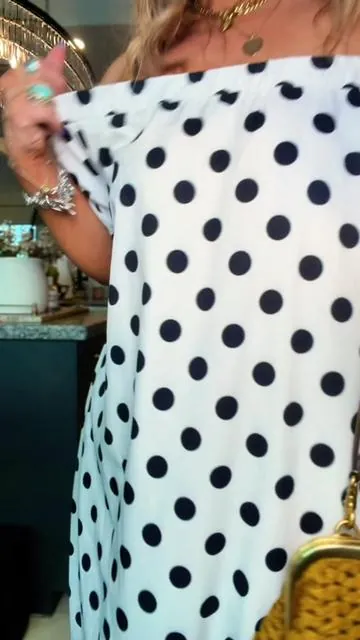 You’re kidding with this dress🤍 how gorgeous is this?! #dress #polkadotdress #midsizedress #tiktokshopmemorialday #summervibes 