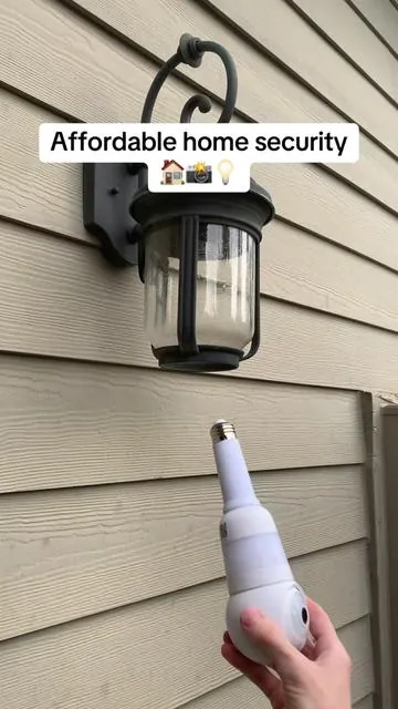 No more stolen packages 📦. Home security made easy & affordable. #homesecurity #homesecuritycamera #securitycamera #homecamera #homesecuritysystem 