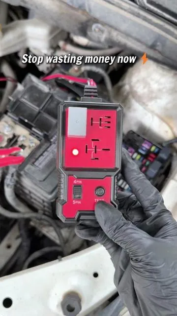 Don't waste money on a mechanic for this! Is your car's A/C not cooling? Check this first!#Car #Tools #Tips #DIY #brokenrelay