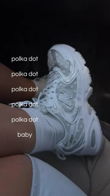 most viral polka dots new balances are BACK IN STOCK,ladies RUN!  #nb530 #polkadots #newbalancepolkadot #viralsneakers #sneakers 