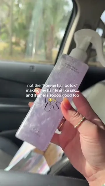 GROWUS Damage Therapy No-Wash Treatment EX in Floral Musk might be my favorite Korean haircare find lately 😭✨ makes my hair feel sooo soft and silky without feeling greasy and the scent smells expensive and clean. perfect for dry damaged hair, frizz, shine, and heat styling days 🤍 #growus #koreanhaircare #hairbotox #leaveintreatment #damagedhair 