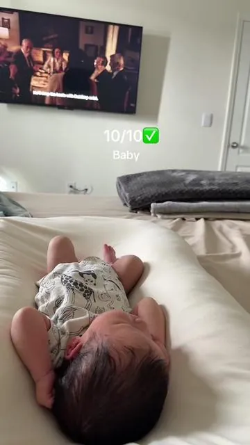 Yo no tenía idea de lo mucho que iba a necesitar esta Almohada.. de verdad El  la Ama se siente tan protegido en ella #baby #kest #KEST #recomendacion #mom 