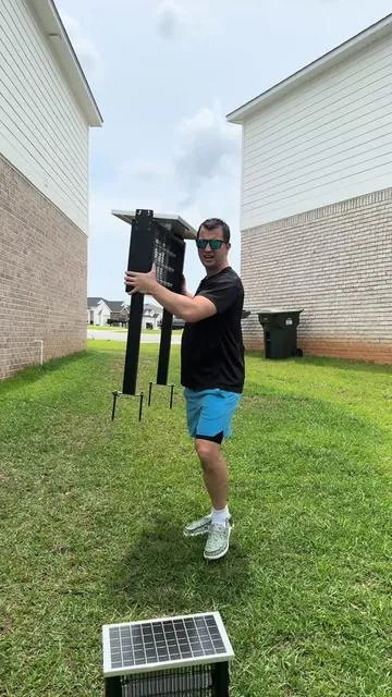 This thing is massive. You won’t need to worry about bugs ever again #bugzapper #solarbugzapper 