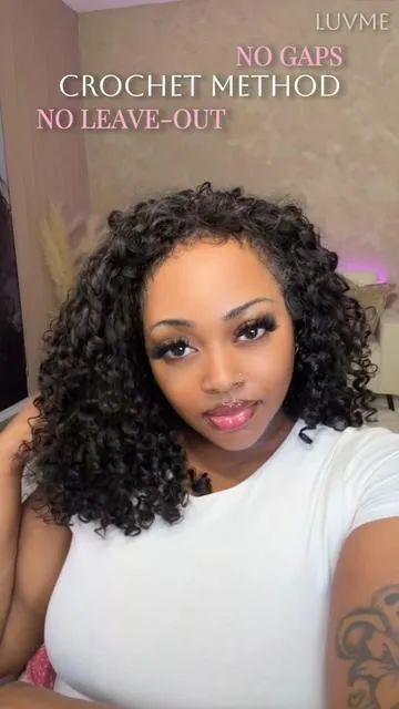 More detailed - No leave-out “illusion” crochet method using 4 bundles of Deepwave  miracle knots from Luvme #crochethair #noleaveout #miracleknots #deepwave #hairinspo 