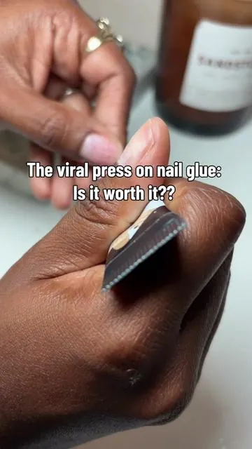 If you’ve been wondering, if the viral press on nail glue is worth it, take this as your sign! I started using it a few months ago, and I fear I cannot live without it! If you want your press on nails to last I can’t recommend this press on nail glue enough ❤️  @Curvlife  #pressons #pressonnails #presson #curvlife #diynails 