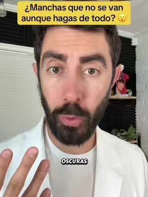 ¿Manchas que no se van aunque hagas de todo? La hiperpigmentación tiene múltiples rutas — por eso un solo ingrediente no es suficiente. 😮 Como NP: Remedy for Dark Spots del Dr. Shah (18M seguidores, dermatólogo certificado) tiene 7 mecanismos en uno: Retinol 0.1% encapsulado + Kojic Acid 1% + Tranexamic Acid 3% + Niacinamide 5% + Mandelic Acid + Glutatión + Licorice Root. Suero nocturno. Sin SPF en el día no funciona. Dale 8-12 semanas. El producto que YO uso 👇 --- #manchasoscuras #hiperpigmentacion #tiktokshopcreatorpicks #creatorsearchinsights  #remedyskincare
