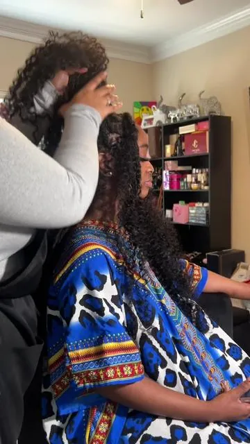 Definitely a favorite super full and long😍achieved with 4 bundles of crochet #miracleknot #fyp #hairstyle #crochet #tahikiehair 