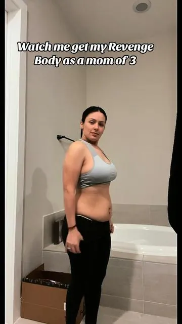 This MERACH ab machine helped me stay consistent after having 3 kids. #tiktokshopcreatorpicks #summervibes #mompooch #revengebody #beforeandafter 
