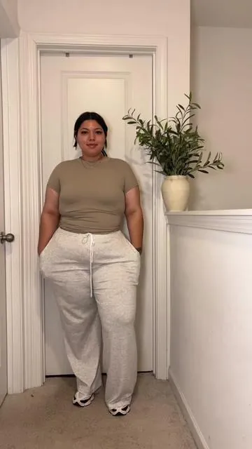 As someone who wears sweatpants everyday, I found the perfect pair of sweatpants 😍 #tiktokshop #sweatpants #ootd 