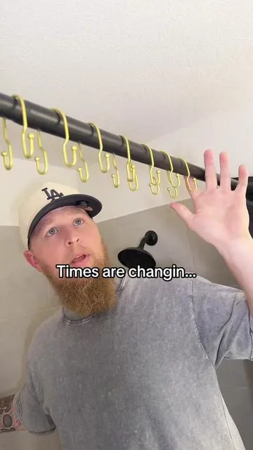 Why did it take 2026 years to come out with a hookless shower curtain!? #shower #showercurtain #bathroom #homehacks #tiktokshopcreatorpicks 