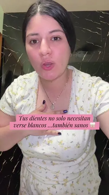 Tus dientes 🦷 no solo necesitan verse blancos …también sanos está crema me ayudó mucho ya entiendo porque tienen tantas ventas #hydroxyapatite #hydroxyapatitetoothpaste #dientes#higienebucal #parati 