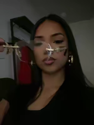 #goldglasses #viral 