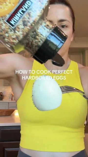 Easiest boiled eggs #summervibes #tiktokshopcreatorpicks #mealprep #boiledeggs #healthybreakfast 
