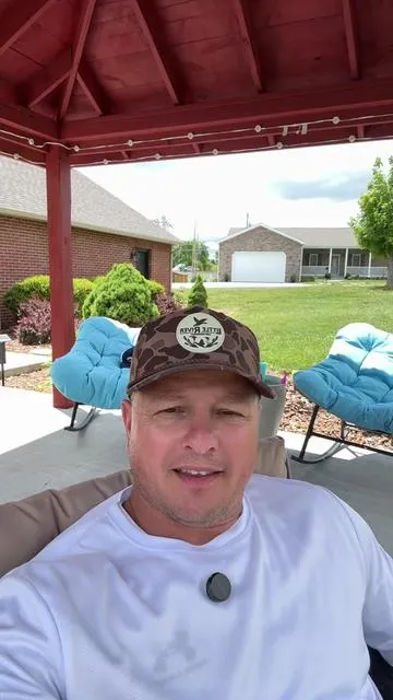 #patio #porch #lawnfurniture #patiofurniture #rockingchair 