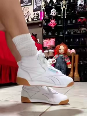 Take me to the 80s 😍 #80snostalgia #reebok #80srock #tiktokshop #shoes 