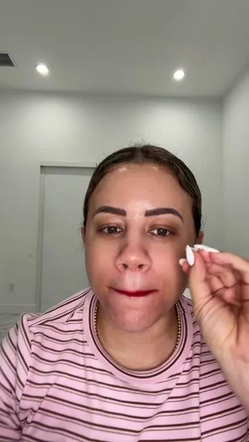 crema coreana para manchas oscuras y melasma que además cubre la piel al instante mientras trata la hiperpigmentación #melasma #darkspots #koreanskincare #hyperpigmentation #glassskin 