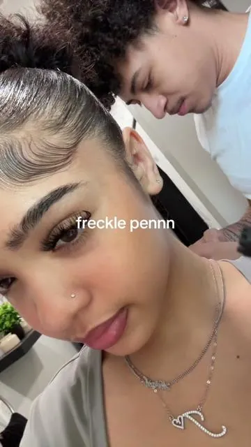 #fyp #tiktokshop #summervibes #frecklepen #freckles 