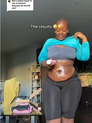 Replying to @Aaliyah🖤 the way this gel has me sweating…. It looks like I pissed on myself 💦😂 #sweetsweat #sweetsweatgel #waisttrimmer #sweatband #workouthack 