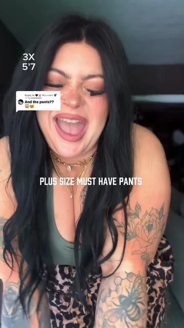 Replying to @🖤👻 𝕸𝖊𝖗𝖈𝖊𝖉𝖊𝖘 🦇🕸️ 🤤🤤🤤 @Chic Curves Shop 🛍️🎀 #plussizefashion #curvyfashion #tiktokshopcreatorpicks #SummerDeals #vacationoutfits 