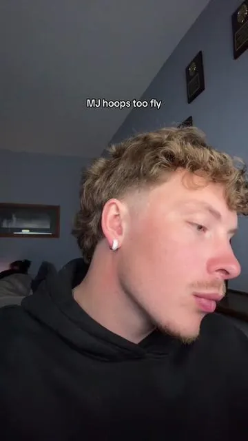 these too clean #explore #earrings #fyp #streetwear #fypppppp 