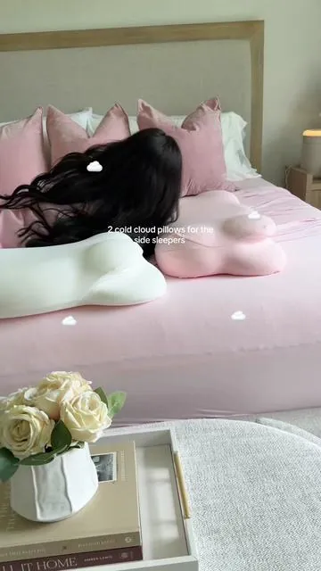 NEW mellow deal: 2 pillows & 2 cooling pillowcases.. 💖🤏🏼❄️☁️  #cloudpillow #mellowsleep #coolingpillowcases #cloudalignpillow #mellow @Mellow Sleep 