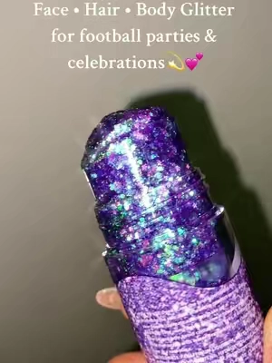 I'm so excited!! Me & my daughters are going to be glittered up!😍✨ #fourthofjuly #fourthofjulyoutfits #bodyglitter #hairglitter #sweatproofmakeup