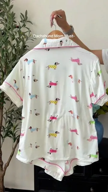 Dachshund owners are physically incapable of ignoring sausage dog print anything 😂#dachshundlove #dachshundmom #dachshund #pajamaset  #summervibes☀️ 