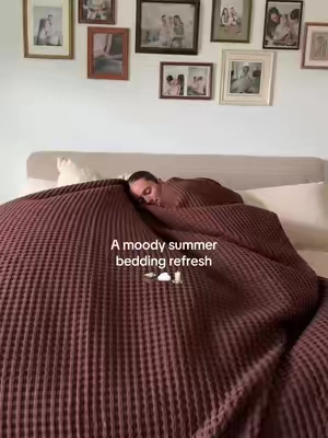 The coiest cooling bedding for summer🧺🤎@Bedsure  #bedsure #bedsureblanket #hotsleeper #summerbedding #coolingblanket