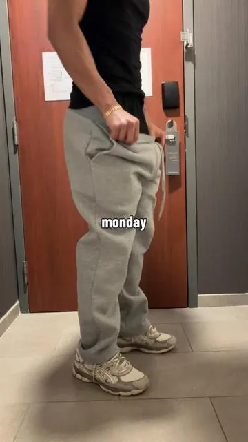 size reference: 5’11 wearing a large #sweats #sweatpants #summervibes 