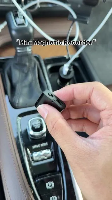 Mini recorder with magnetic which make it super easy to hide!#voicerecorder #tiktokshopmademebuyit #wifeandhusband #secret