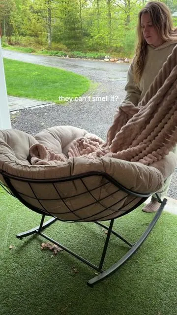 It makes me so sad!  #rockingchair #cozyathome #musthave #tiktokshopcreatorpicks #tiktokmademebuyit 