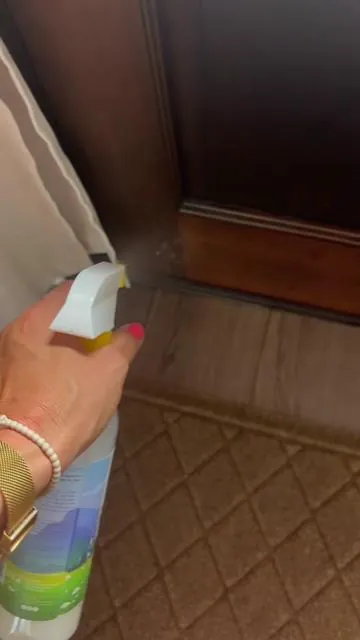 Love this more natural way to keep the bugs out this summer! #bugspray #bugrepellent #pestcontrol 