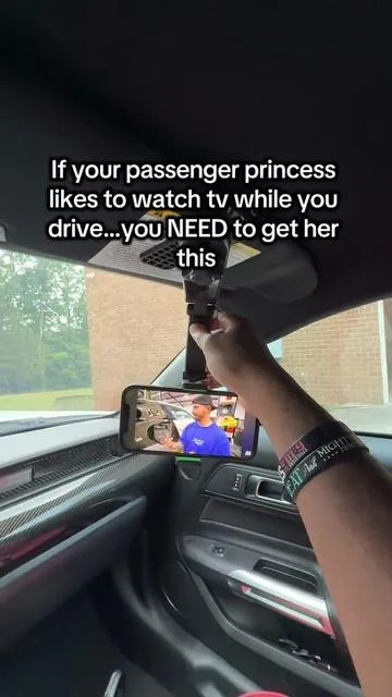 7642464907601988895