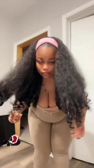 Another one I’m never ever letting go whew #tiktokshop #fyp #syntheticwig @Lush Haute @lush haute_us official      #SummerVibes #wig 