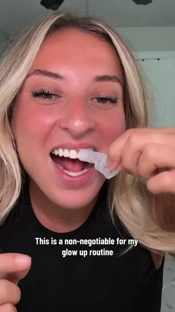 I hope u enjoy me talking with my teeth wraps in! 🤸😁#bocabella #whiteningstrips #memorialdaysale @BocaBella 