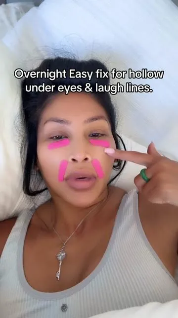 Use face tape if you’re a side sleeper like me it’ll save your skin so much! #women #wrinkle #smoothskin #beautyhack #40s 