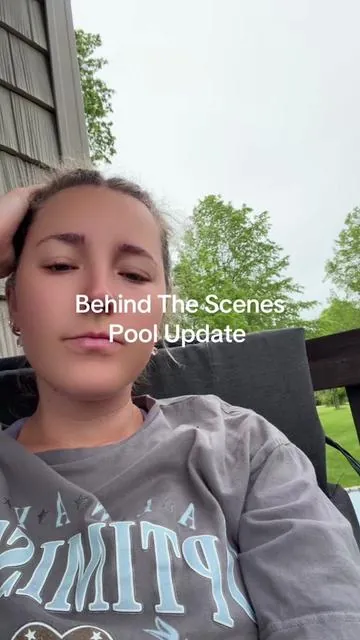 Behind the scenes update of the pool. I don’t have time to edit the next video, so here’s what’s happening in real time 😂 #poolcleaning #poolday #abovegroundpool #poolsetup #poolmaintenance 