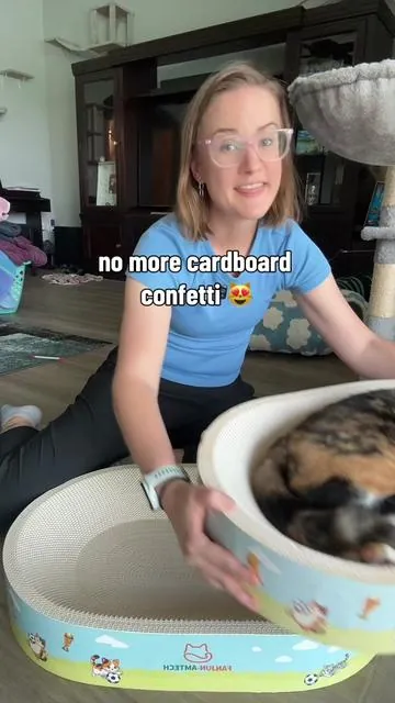Love not having to vacuum up the cardboard shreds all the time! #SummerVibes #petlovers #tiktokshopmemorialday #catscratcher #catbed 