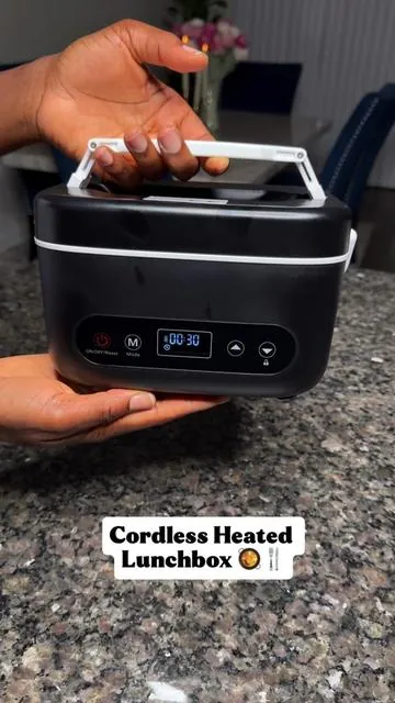 #heatedlunchbox #cordlessheatedlunchbox #lunchbox #foodwarmer #lunchtime 