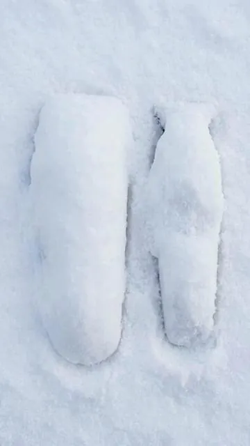 WINTER is making a comeback! 🥶 Icy White Sabers are back! 🧊  #whitesaber #clipper #hairclipper #hairtrimmer #trimmer 
