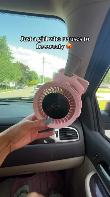 Portable clip fan #portablefan #portablefans #summermusthaves #carmusthaves #caraccessories 