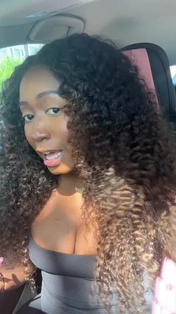 You forget it's a wig. It looks like YOU dyed your own hair.😍😍 @NadulaHair @nadulahairwig @nadulahairshop_ #nadulahair #burmesewig #summervibes #dealsforyoudays #wigreview 